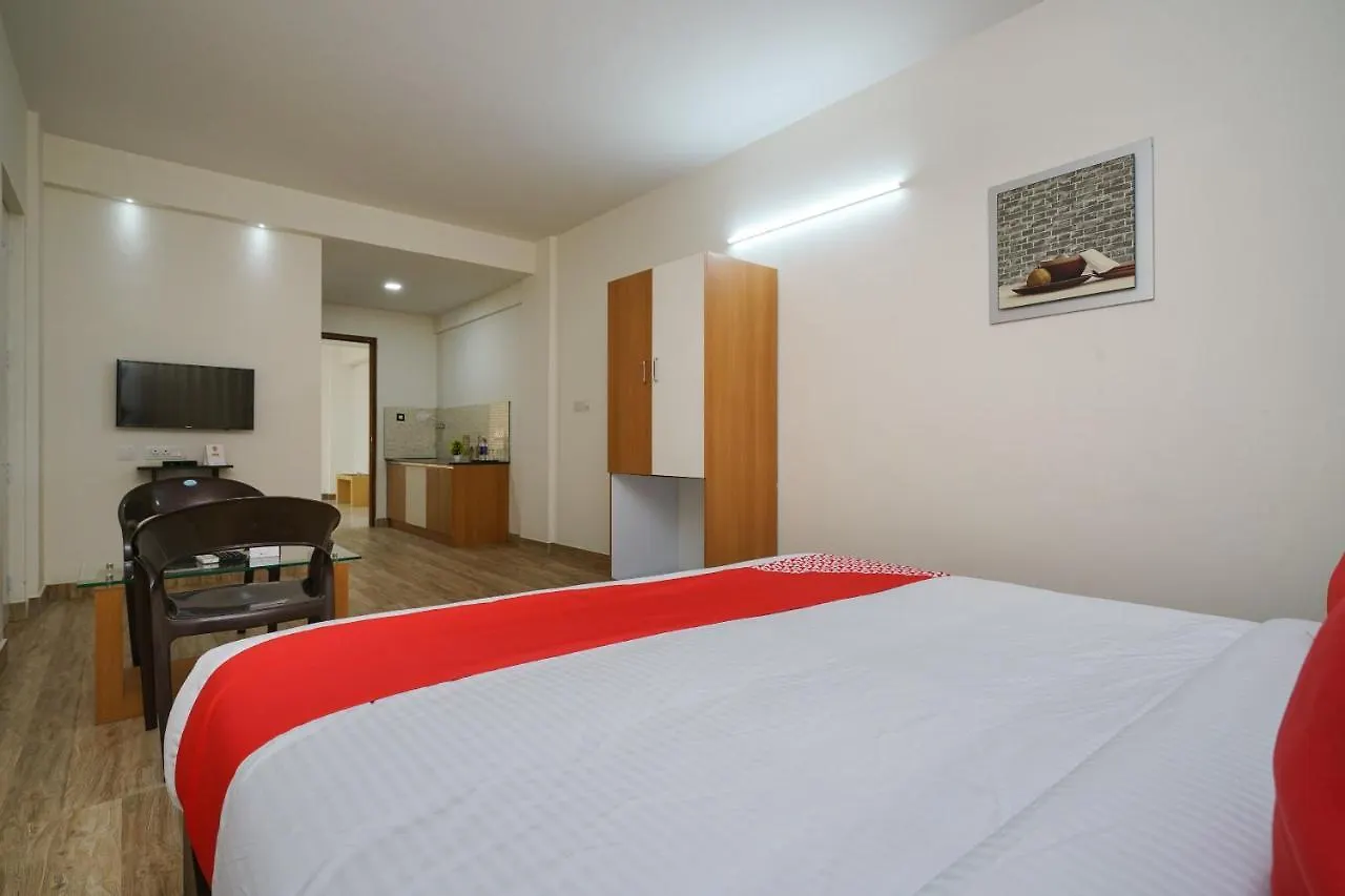 Oyo 15574 Caprice Residency, South Ξενοδοχείο Kochi 3*,