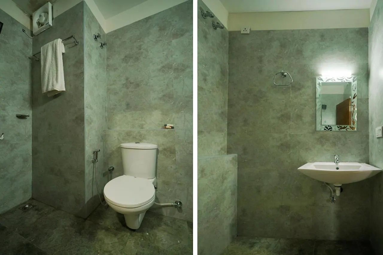 Oyo 15574 Caprice Residency, South Ξενοδοχείο Kochi