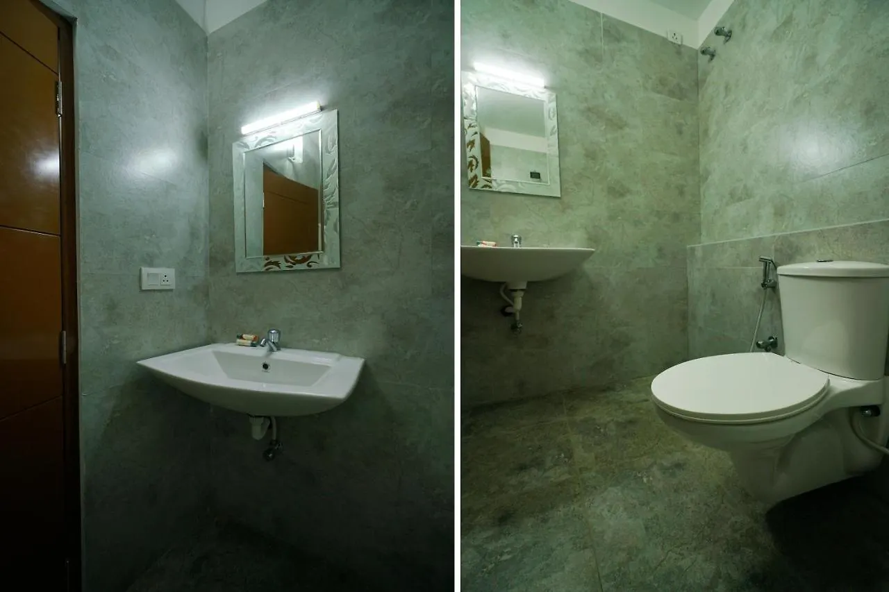 ホテル Oyo 15574 Caprice Residency, South Kochi インド