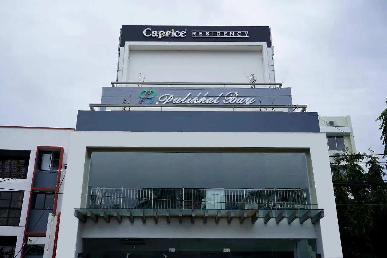 Oyo 15574 Caprice Residency, South Otel Kochi