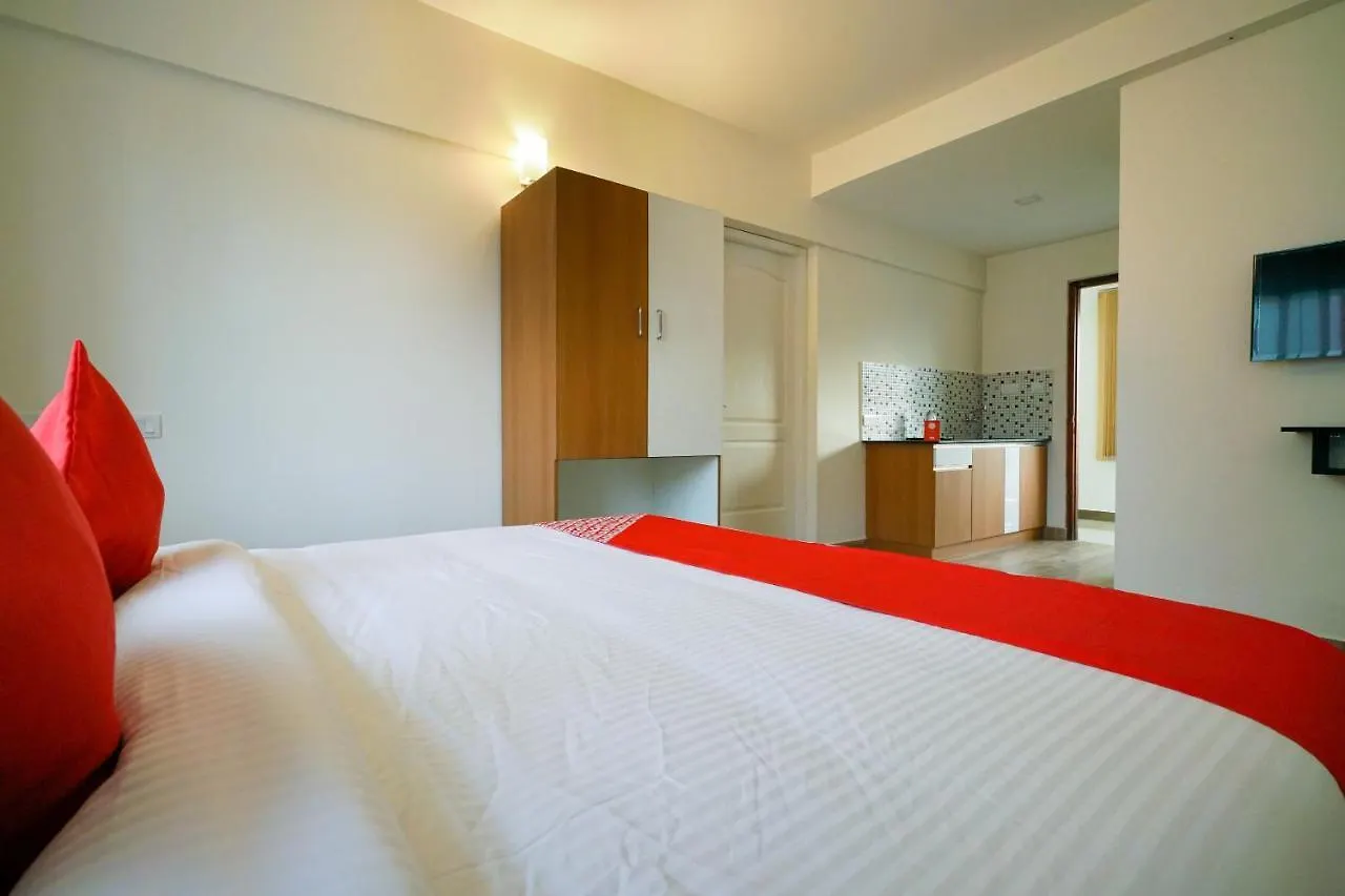 ***  Oyo 15574 Caprice Residency, South Otel Kochi Hindistan