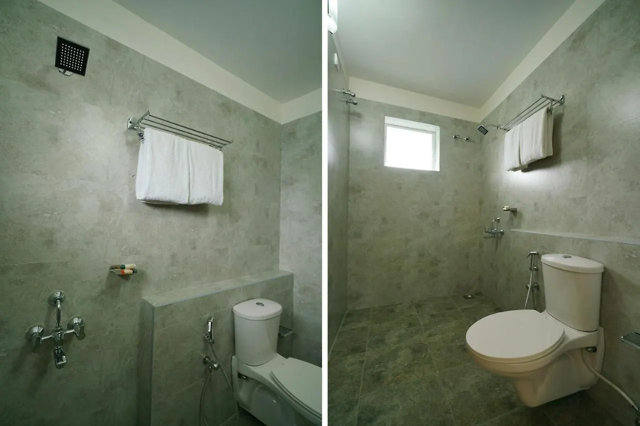 Oyo 15574 Caprice Residency, South Otel Kochi