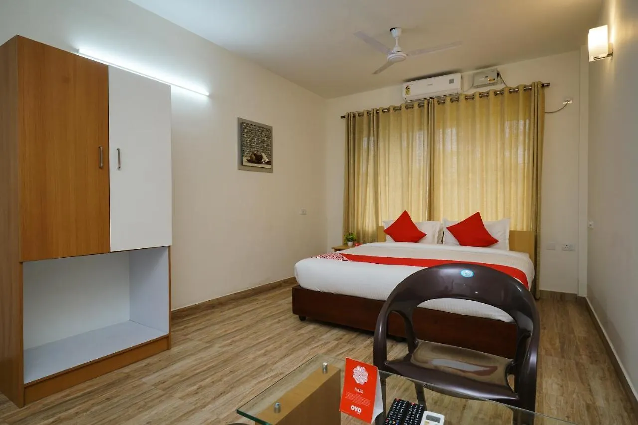 Oyo 15574 Caprice Residency, South Otel Kochi 3*,  Hindistan
