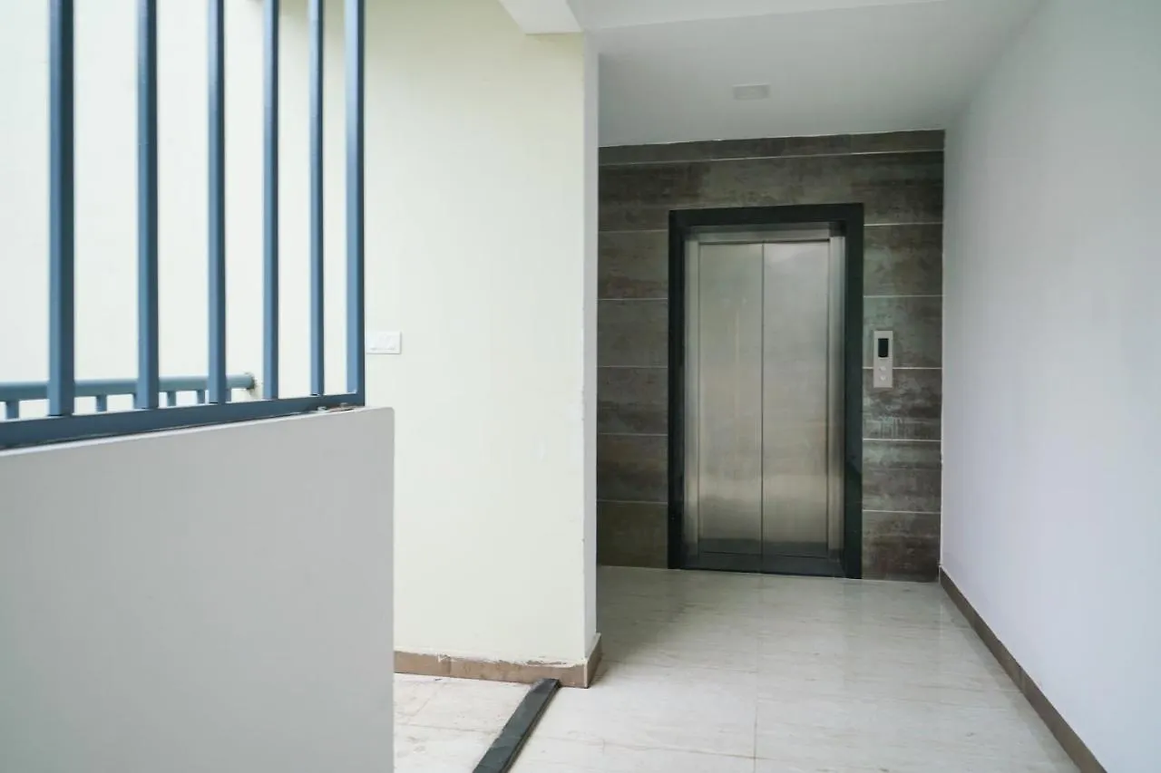 ***  Oyo 15574 Caprice Residency, South Otel Kochi Hindistan